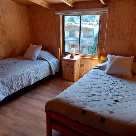 Hostal Y Cabanas Ventisquero Puerto Puyuguapi Eksteriør billede