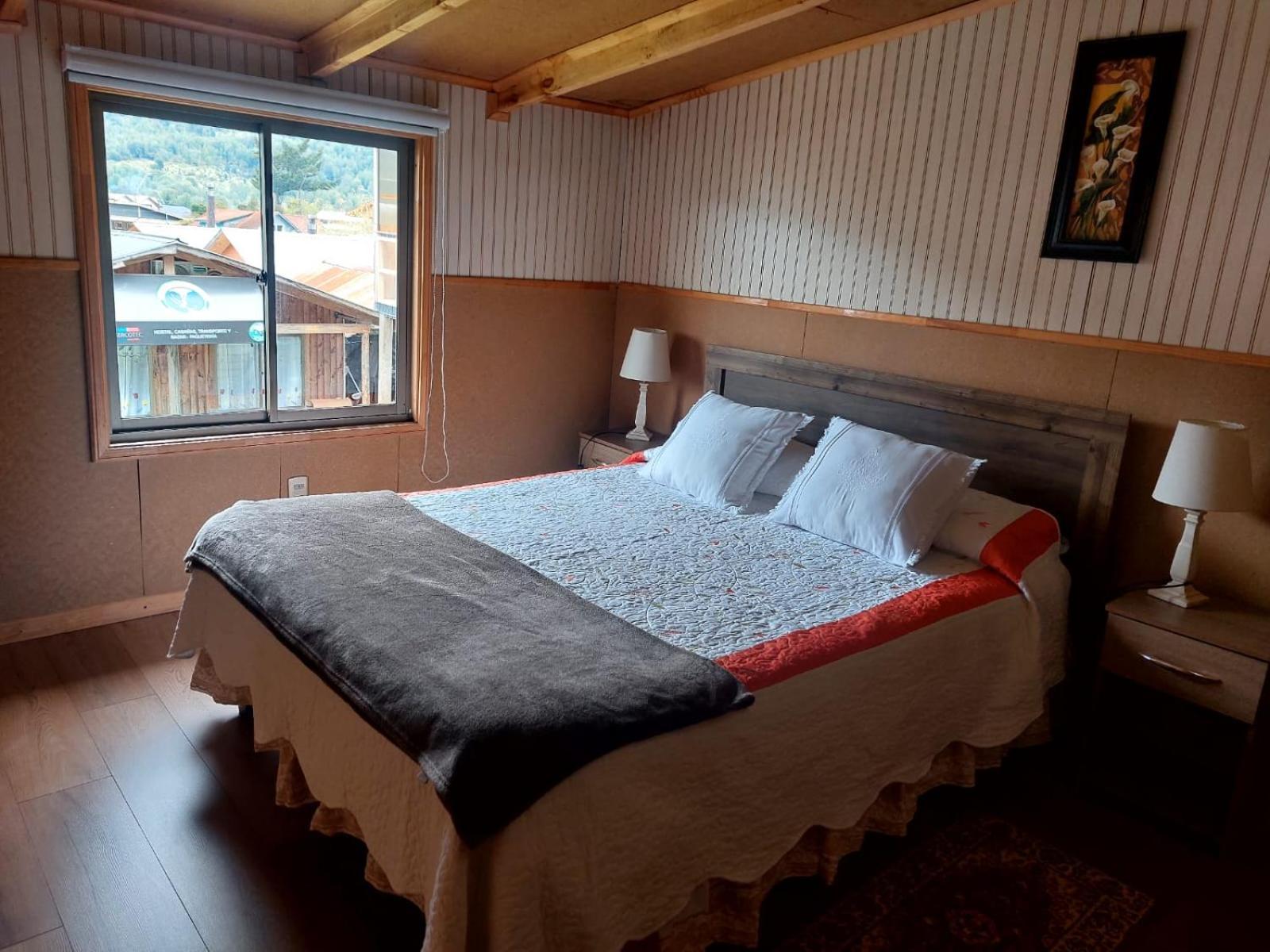 Hostal Y Cabanas Ventisquero Puerto Puyuguapi Eksteriør billede