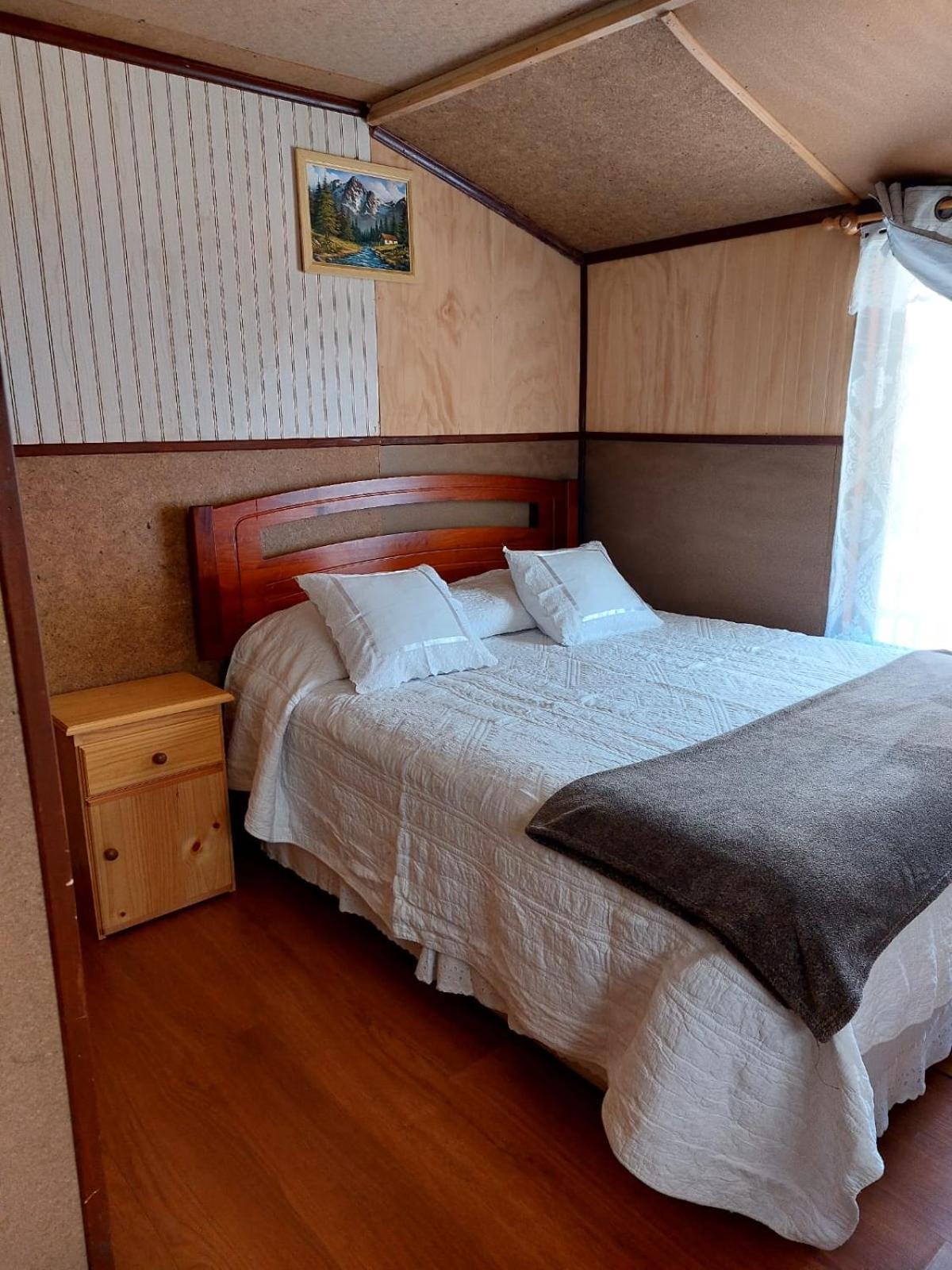 Hostal Y Cabanas Ventisquero Puerto Puyuguapi Eksteriør billede